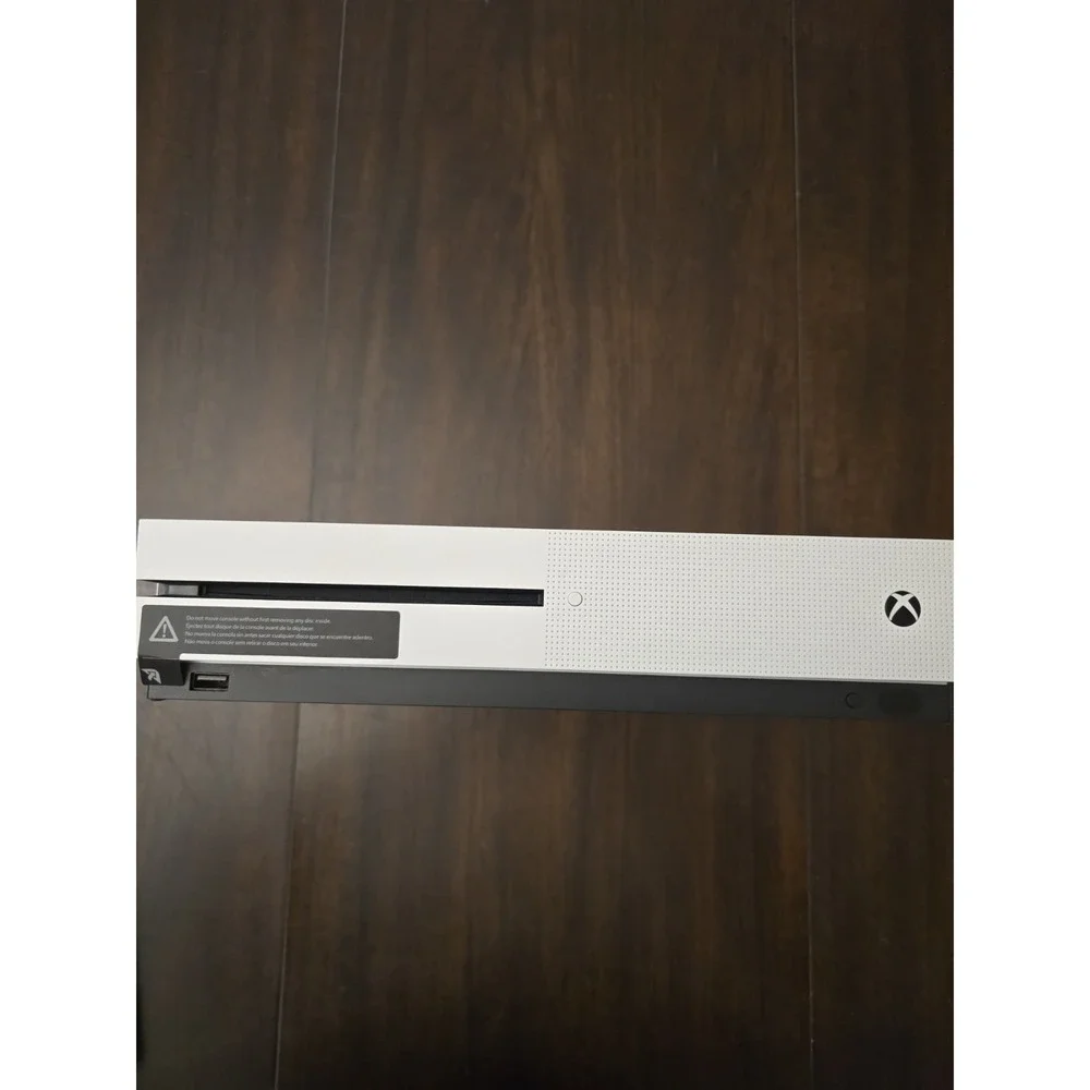 Microsoft Xbox One‎ S 1TB Console Bundle w/ Wireless Controller And 1 Game